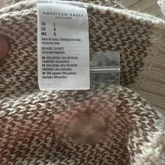 NWT American Eagle Woman’s Cream Brown Cropped Bandana Print Cardigan- Size L - Picture 12 of 12